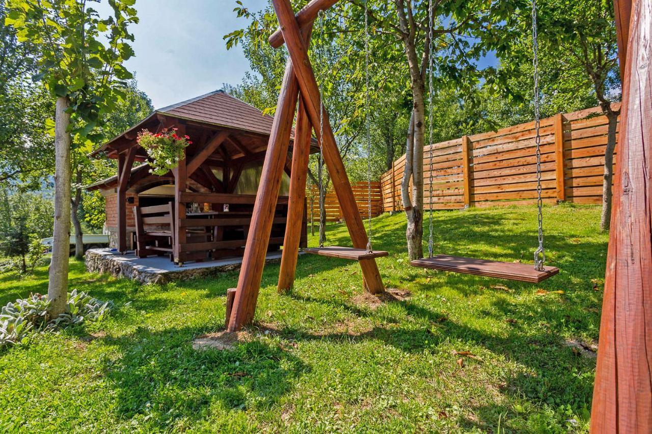 Andrea In Sertic Poljana - Haus Fuer 6 Personen Plitvická jezera Exteriér fotografie
